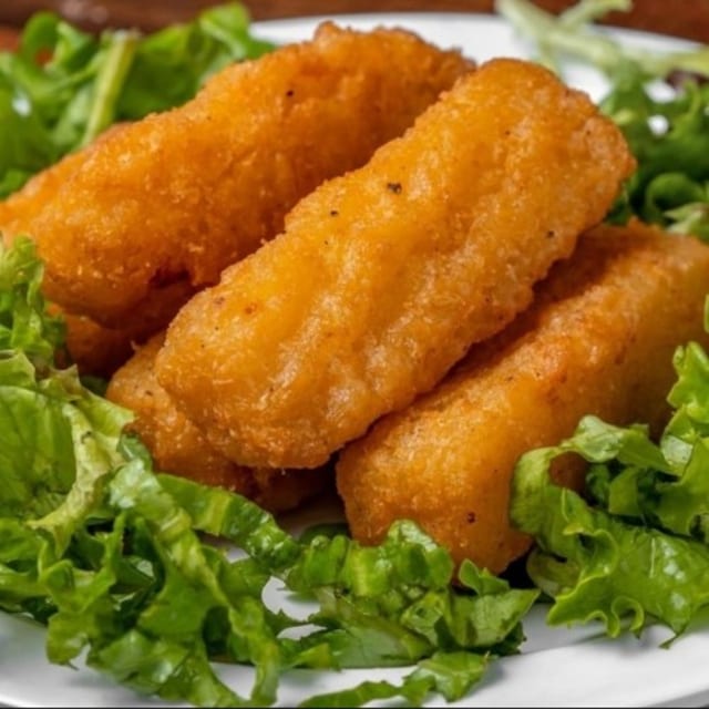 Five Pcs Mozzarella Sticks.